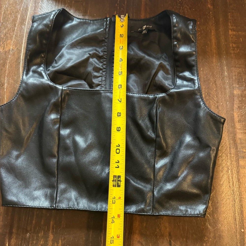 7 For All Mankind Faux Black Leather Top Zip Back - Picture 9 of 11